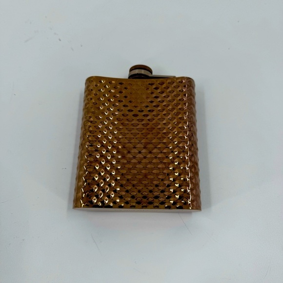 Stainless Steel 8 Oz Flask - Picture 4 of 9